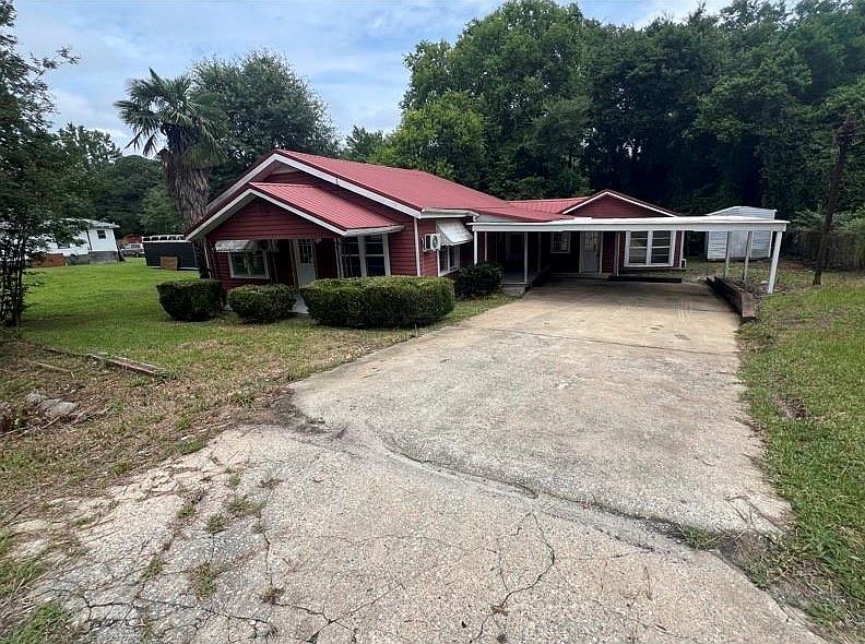1st image of 2206 43rd Ave