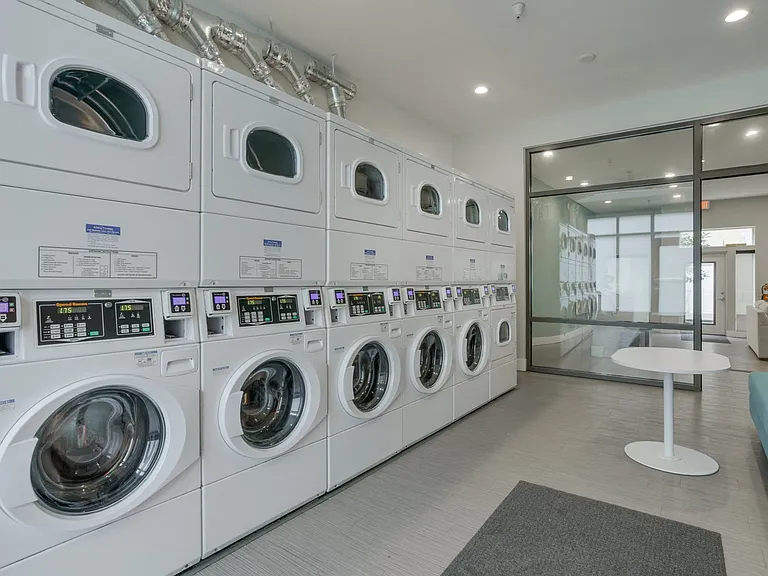Pearl Studios | Laundry