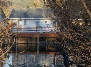 700 Pebble Way, Clearlake Oaks, CA 95423