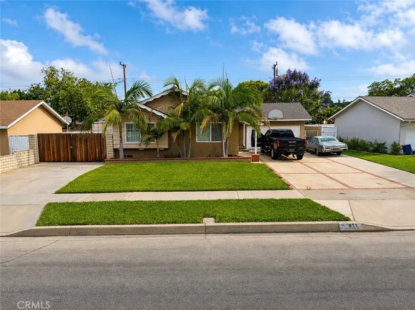 811 E Saint James Ave, Orange, CA 92865