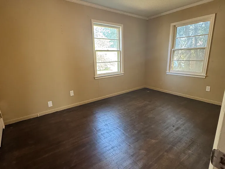 626 S Barlow St — Photo 7
