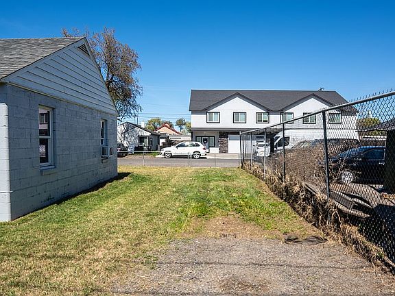 4th image of 416 E Bruneau Pl
