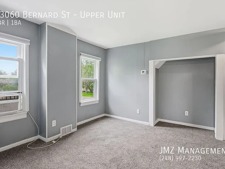 23060 Bernard St #UPPER — Photo 20