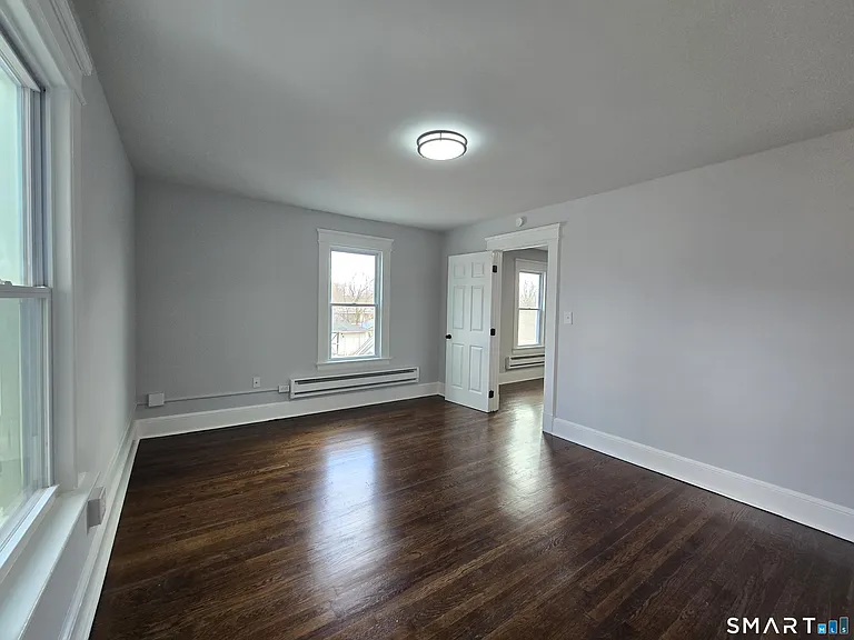 38 Beverly Ave — Photo 5