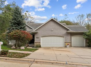 2650 Adirondack Dr NE, Cedar Rapids, IA 52402
