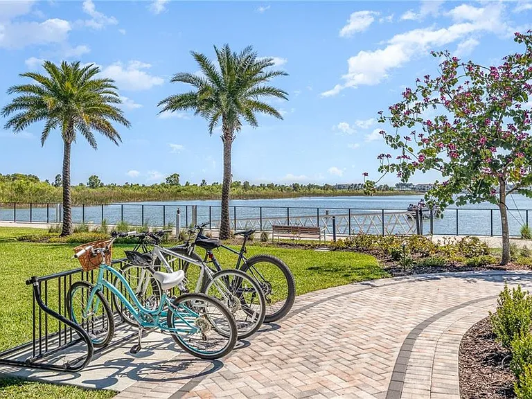 11110 Canal Grande Dr — Photo 30
