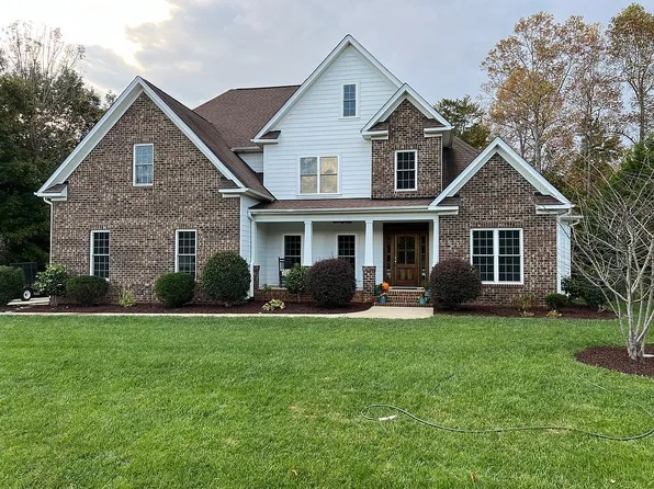 304 Walking Horse Trl, Davidson, NC 28036