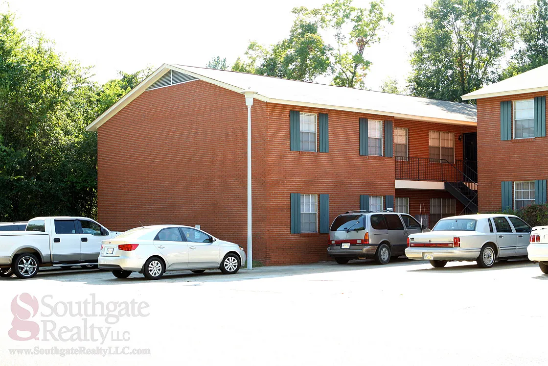 Building Photo - 2008 Oak Grove Rd