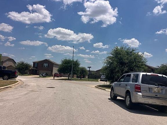 4th image of 205 Millers Loop