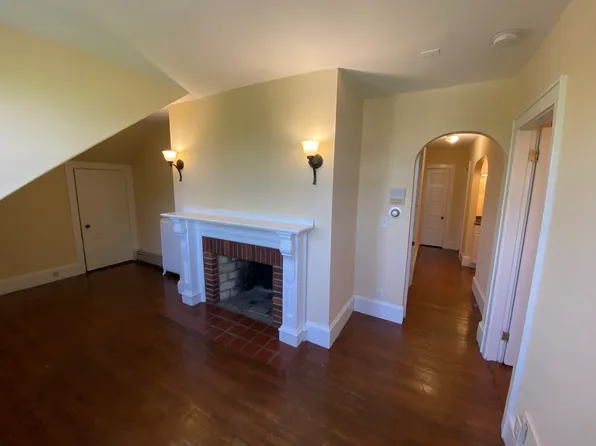 33 Chestnut St, Worcester, MA 01609