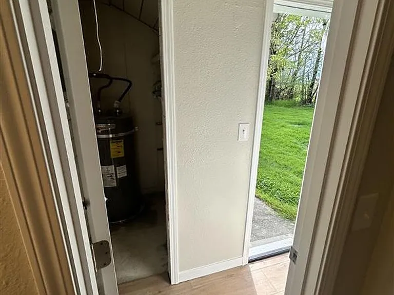 9240 Garrison Rd — Photo 29