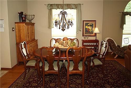 5th image of 1422 Harbourtown Cir