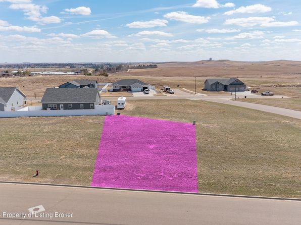 LOT 2 Wahl St, Dickinson, ND 58601