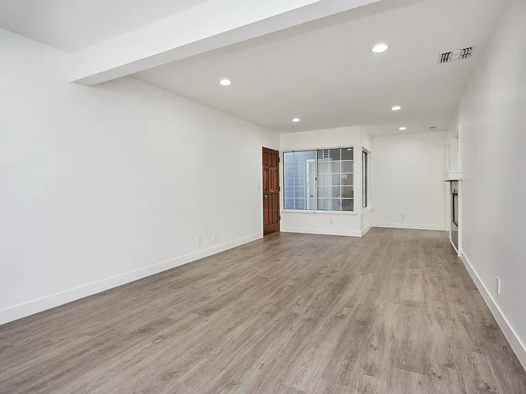 381 Waldo Ave — Photo 4