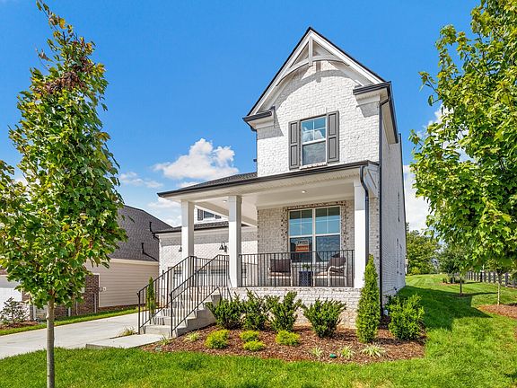 3rd image of 102 Newbury Dr Lot 1