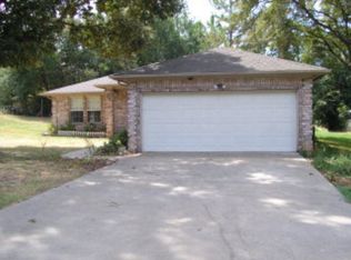108 McDonald Dr, Mabank, TX 75156
