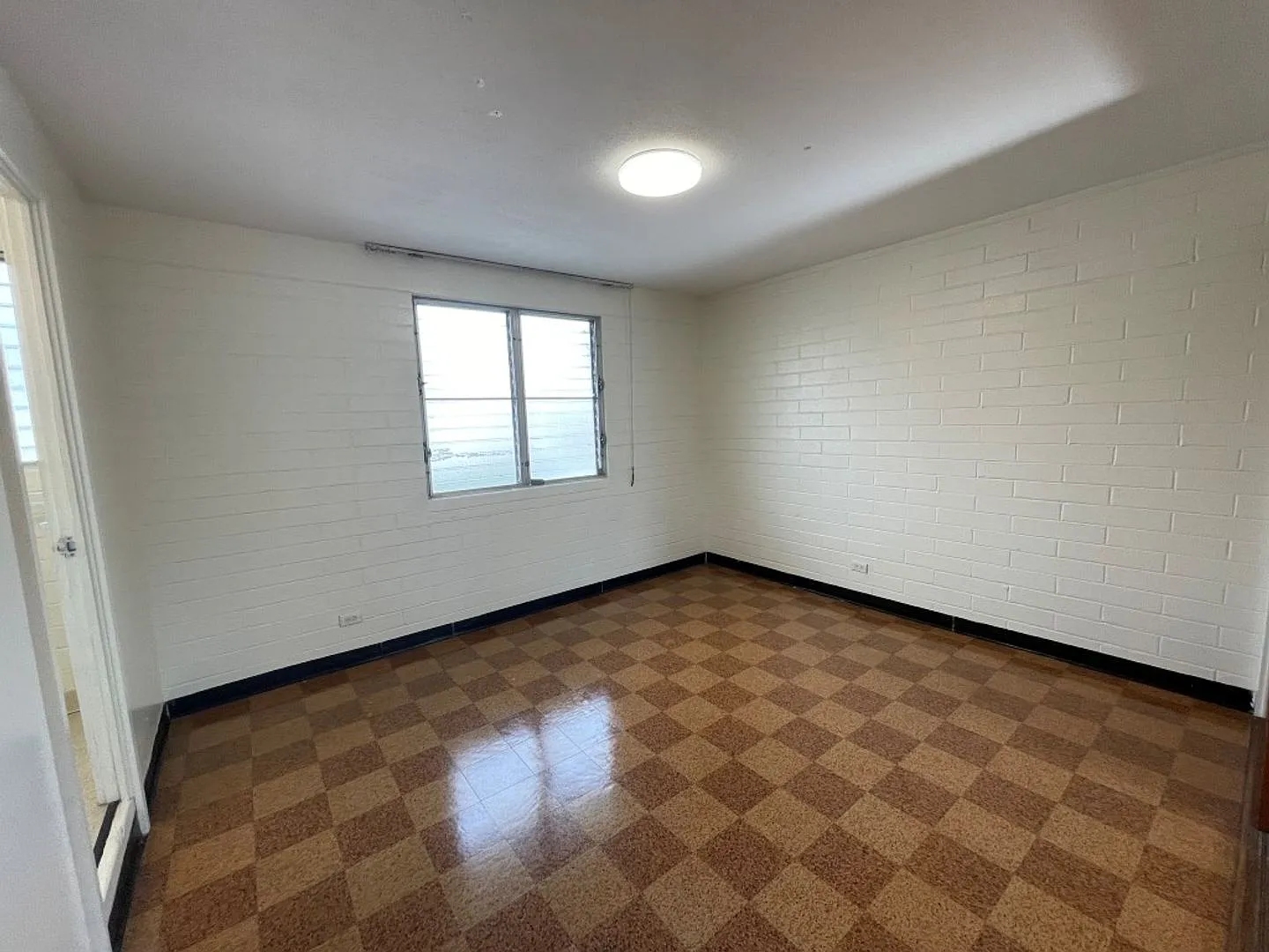 1621 Anapuni — Photo 4