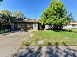 23 Waterglen Cir, Sacramento, CA