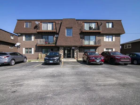 10516 S Highland Ave APT 3B, Worth, IL 60482