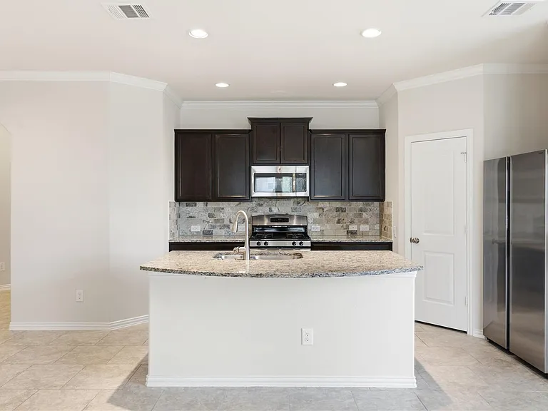 2601 Rough Berry Rd — Photo 12