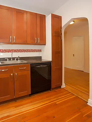 Sold by Avenue Sotheby's International Realty | media 30