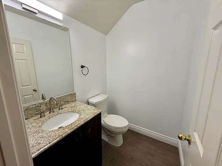 1384 Ashton Park Ln — Photo 6