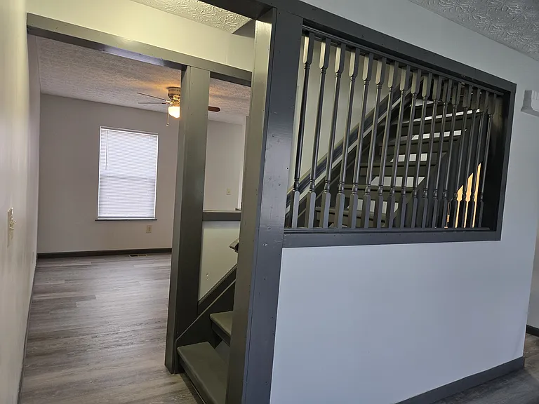 6048 Trowbridge Way — Photo 3