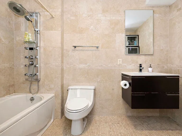 2381 Ocean Ave #7 — Photo 15