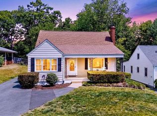 1003 Skymont Rd, Staunton, VA 24401