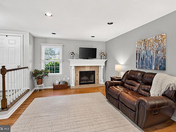 3rd image of 251 McIntosh Rd #89