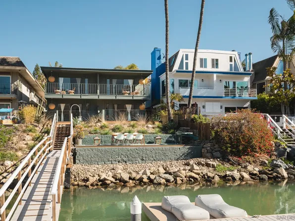 4627 Park Dr, Carlsbad, CA 92008
