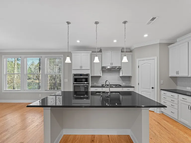 3828 Hickory Manor Dr — Photo 17