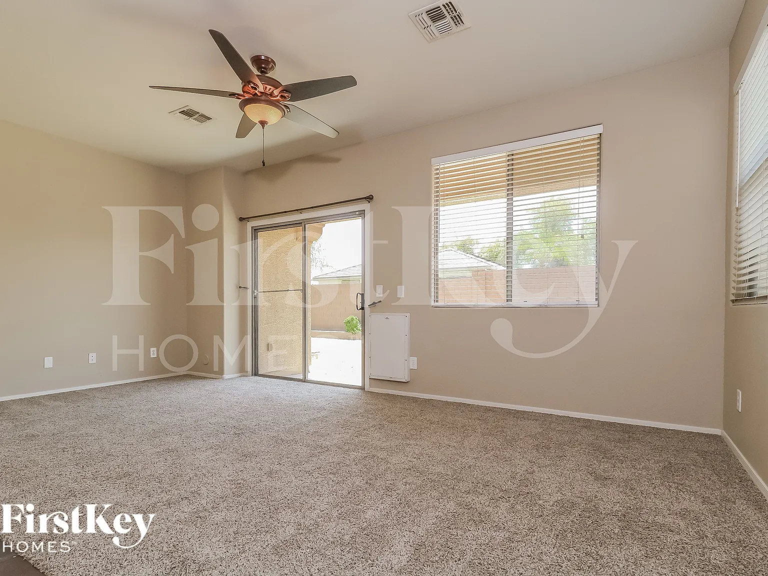 3 bed, 2.5 bath, 2234 sqft, $2,155 — Photo 4