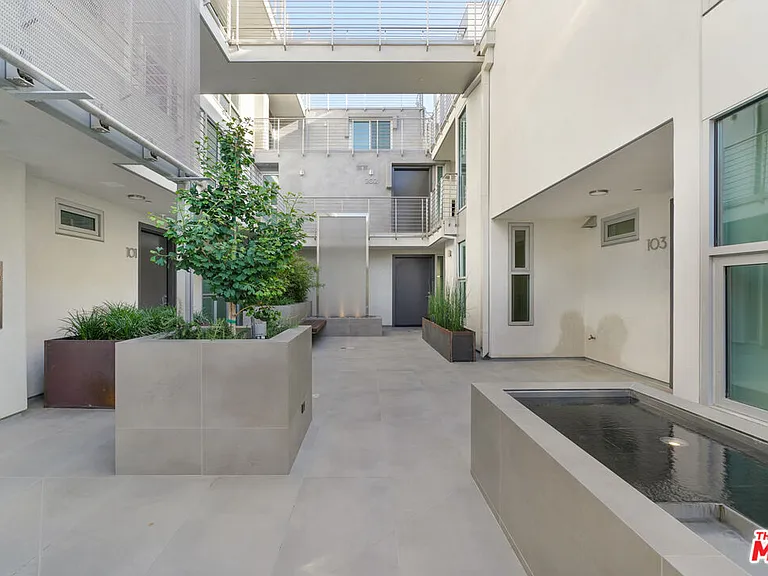 8210 Fountain Ave #302 — Photo 1