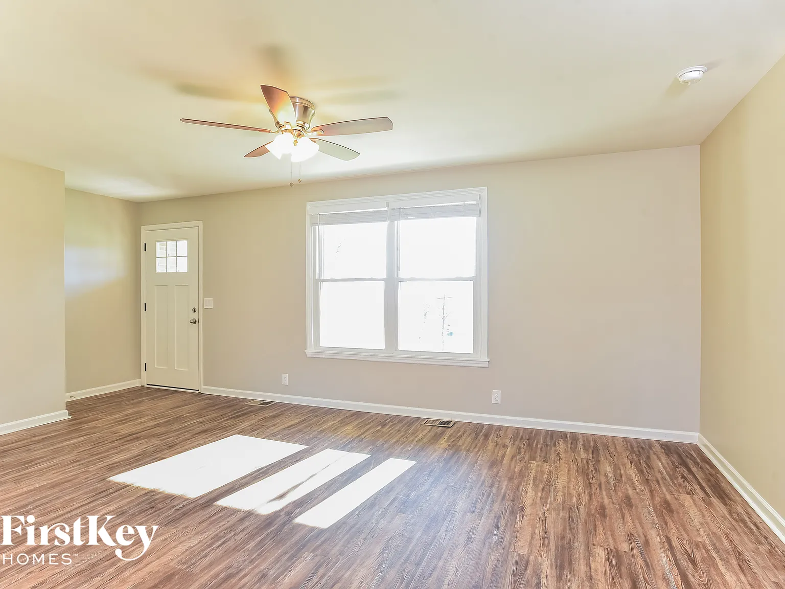 4 bed, 2.0 bath, 1778 sqft, $2,345 — Photo 3