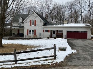 38 Richardson Dr, Fitchburg, MA 01420