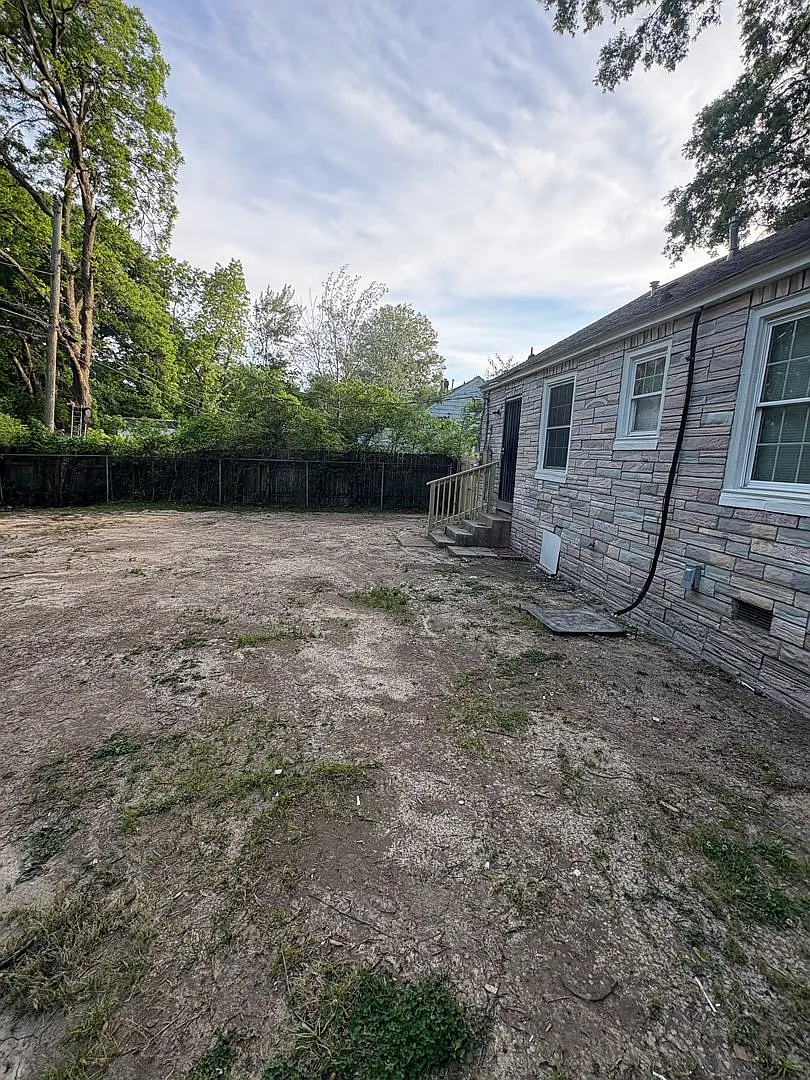 Building Photo - 1235 Dyer Pl