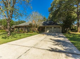 202 Bayside Dr, Lafayette, LA 70508