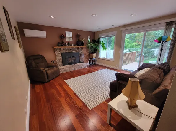 13205 Harbour Heights Dr #B, Mukilteo, WA 98275