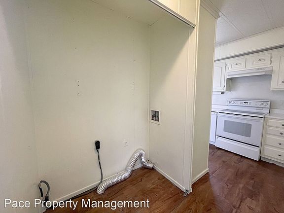 5th image of 1412 S Nance St #1