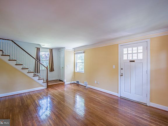 2nd image of 4763 Arlington Blvd