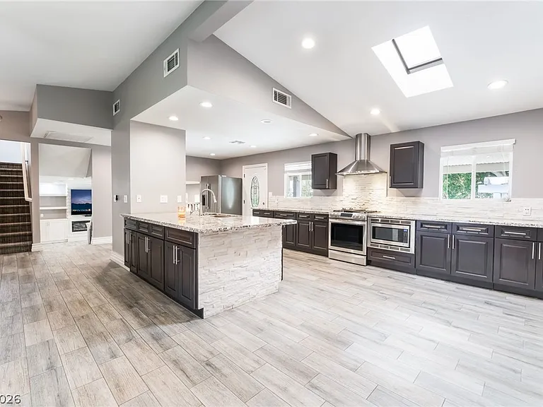 7425 Copper Crown Ct — Photo 12