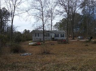 824 Lawrence Mill Rd, Molena, GA 30258