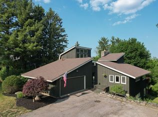 5169 Skyline Dr, Syracuse, NY 13215
