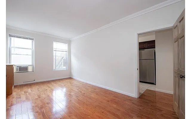 Rented by Douglas Elliman | media 21