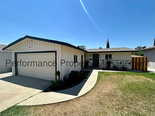 417 Poplar Ave Photo 1