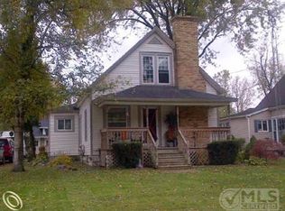 8451 County Park Dr, Goodells, MI 48027