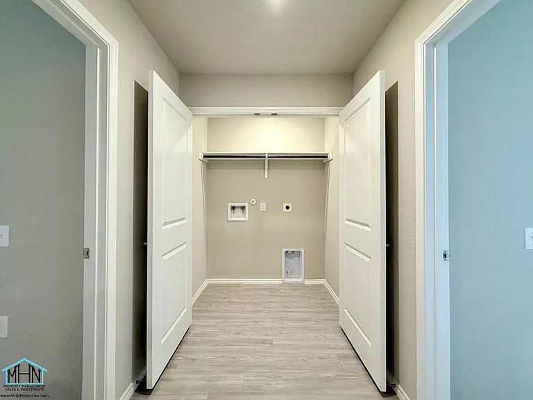 6610 Hibiscus Fls — Photo 16