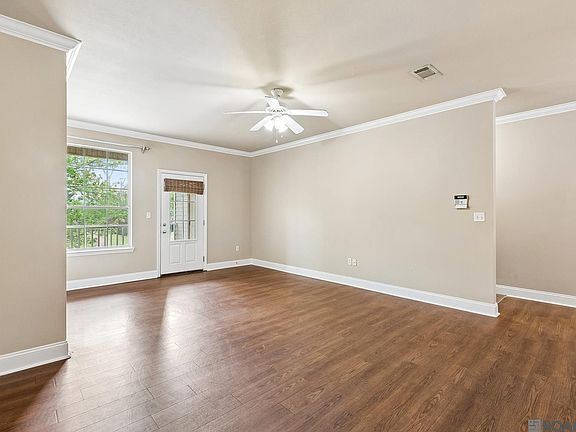 5th image of 900 Dean Lee Dr APT 802