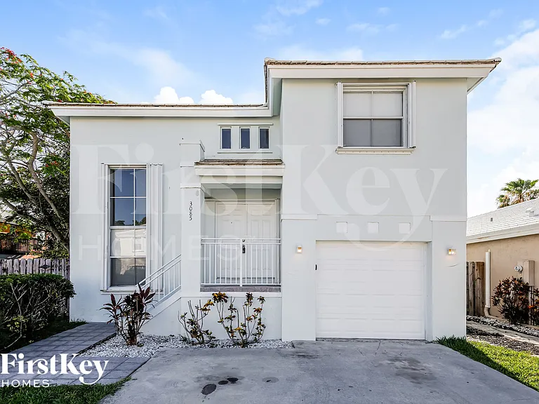 3085 Lighthouse Pl — Photo 1